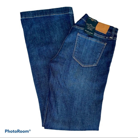 Lucky Brand Denim - NWT Lucky Brand Brooke Flare Jeans 10/30